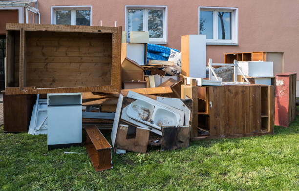 Best Garage Cleanout Services  in Medford, MN